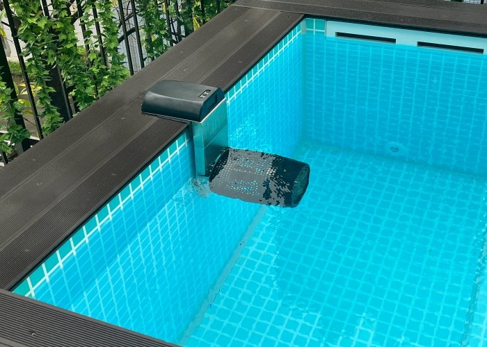Swimming Machine
