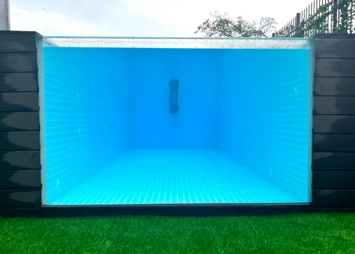 Prefab pool maintenance